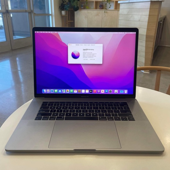 MacBook Pro 2017 15in